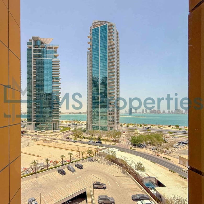 Luxurious 1BR Apartment with City View +QCool Included