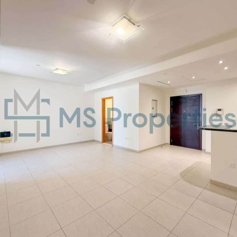 Luxurious 1BR Apartment with City View +QCool Included