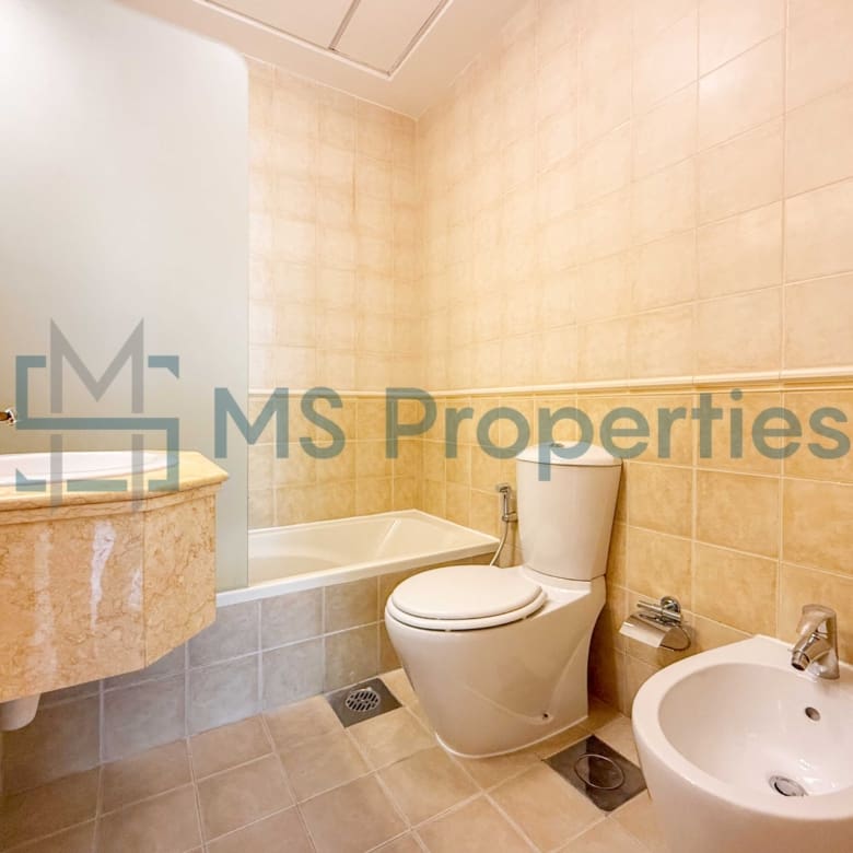 Luxurious 1BR Apartment with City View +QCool Included