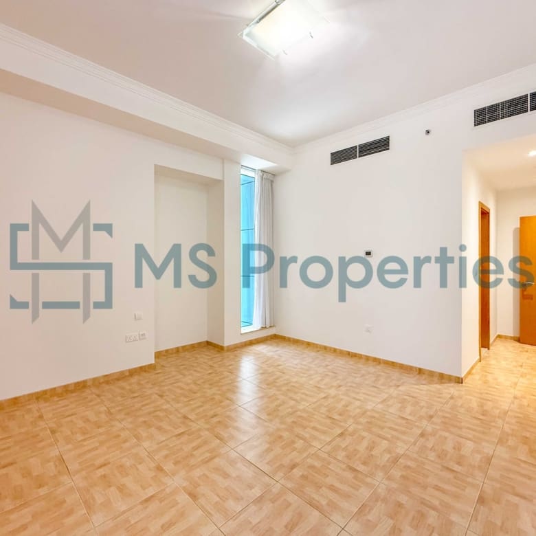 Spacious 3BDR+Maid w/ Balcony | City View | QCool Included
