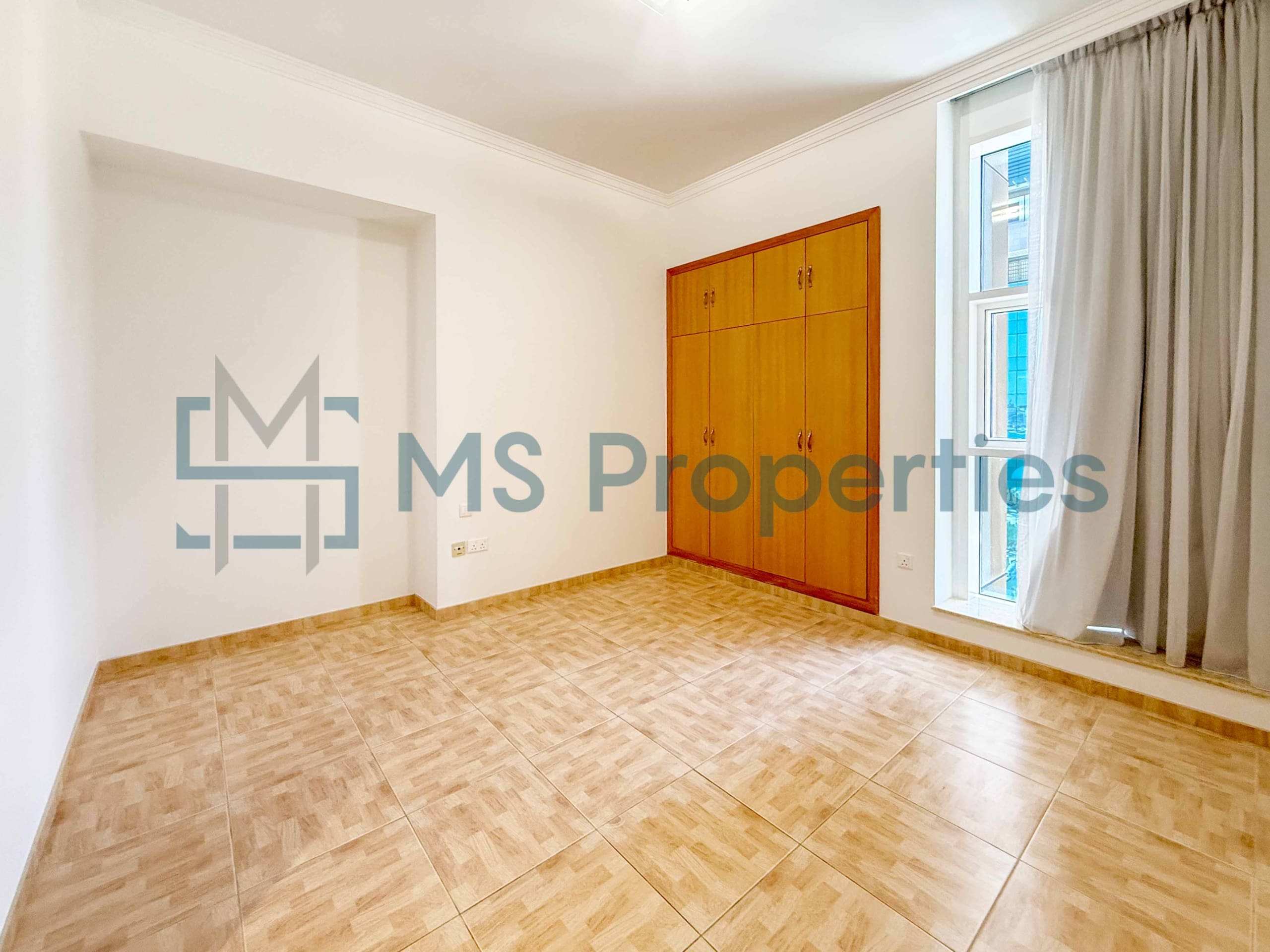 Spacious 3BDR+Maid w/ Balcony | City View | QCool Included