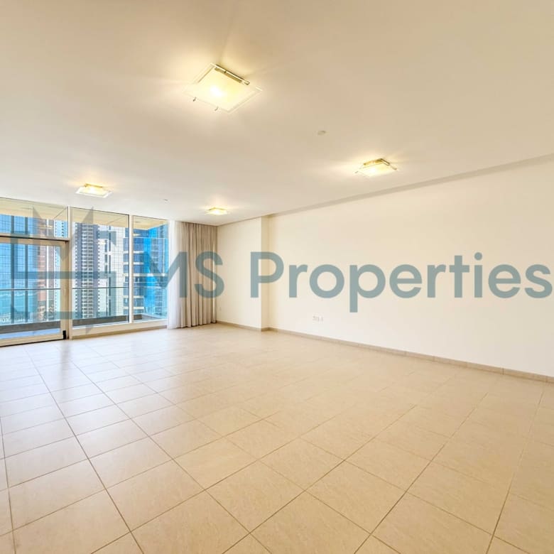 Spacious 3BDR+Maid w/ Balcony | City View | QCool Included