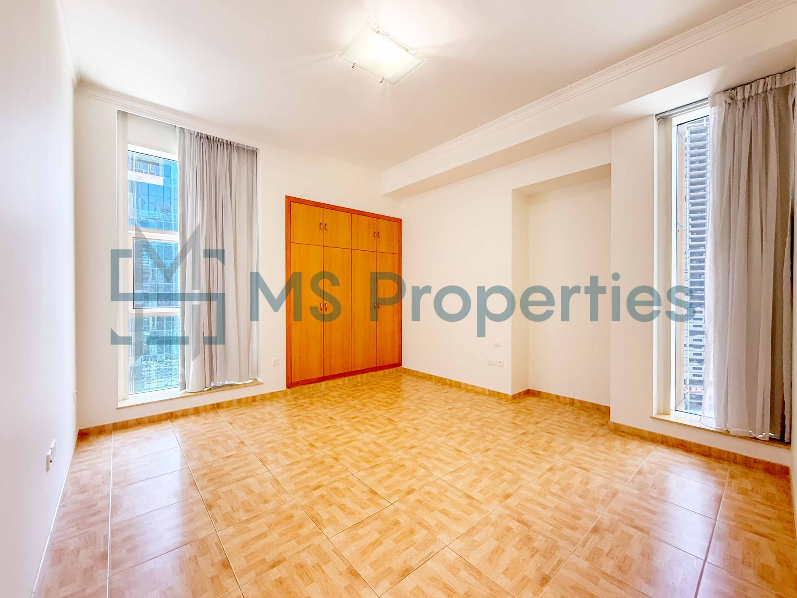 Spacious 3BDR+Maid w/ Balcony | City View | QCool Included