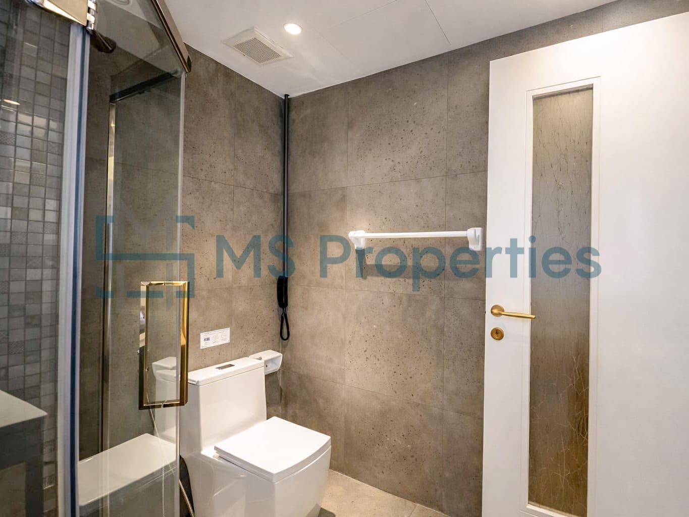 Amazingly Furnished 2 BHK Flats | Bills Included