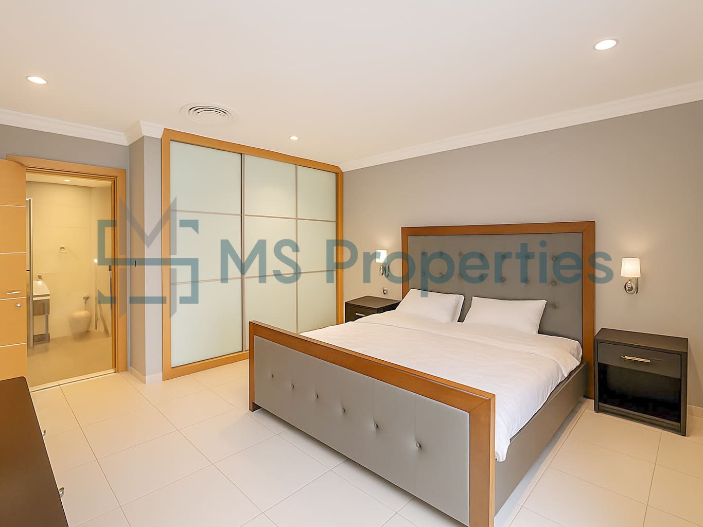 Stunningly Furnished 1Bedroom Flat in Prime Area