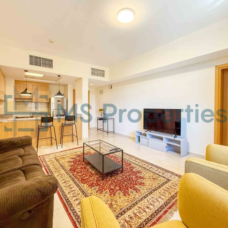 Elegant 1BR Apartment with Balcony | Prime Location
