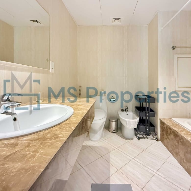 Charming 1BR Furnished with Beautiful Views