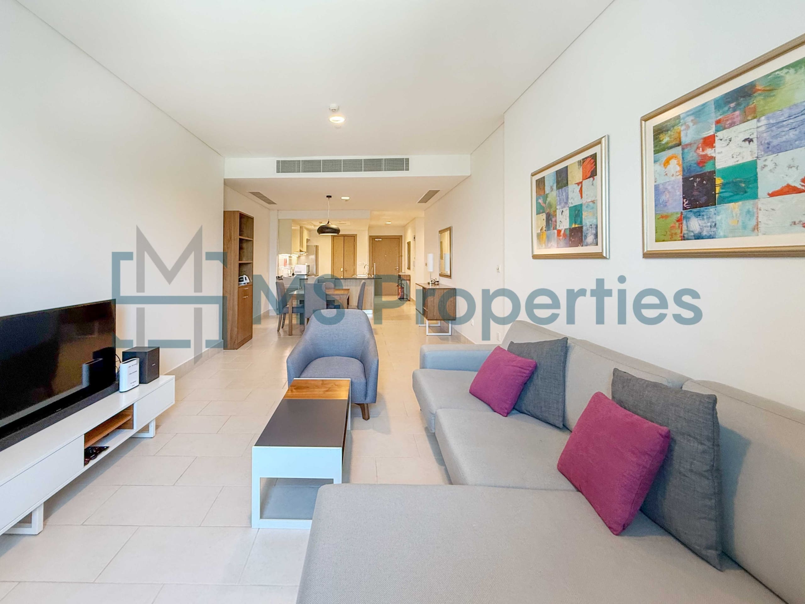 Pristine 1BHK + Office w/ Balcony | Bills Included | No Commssion