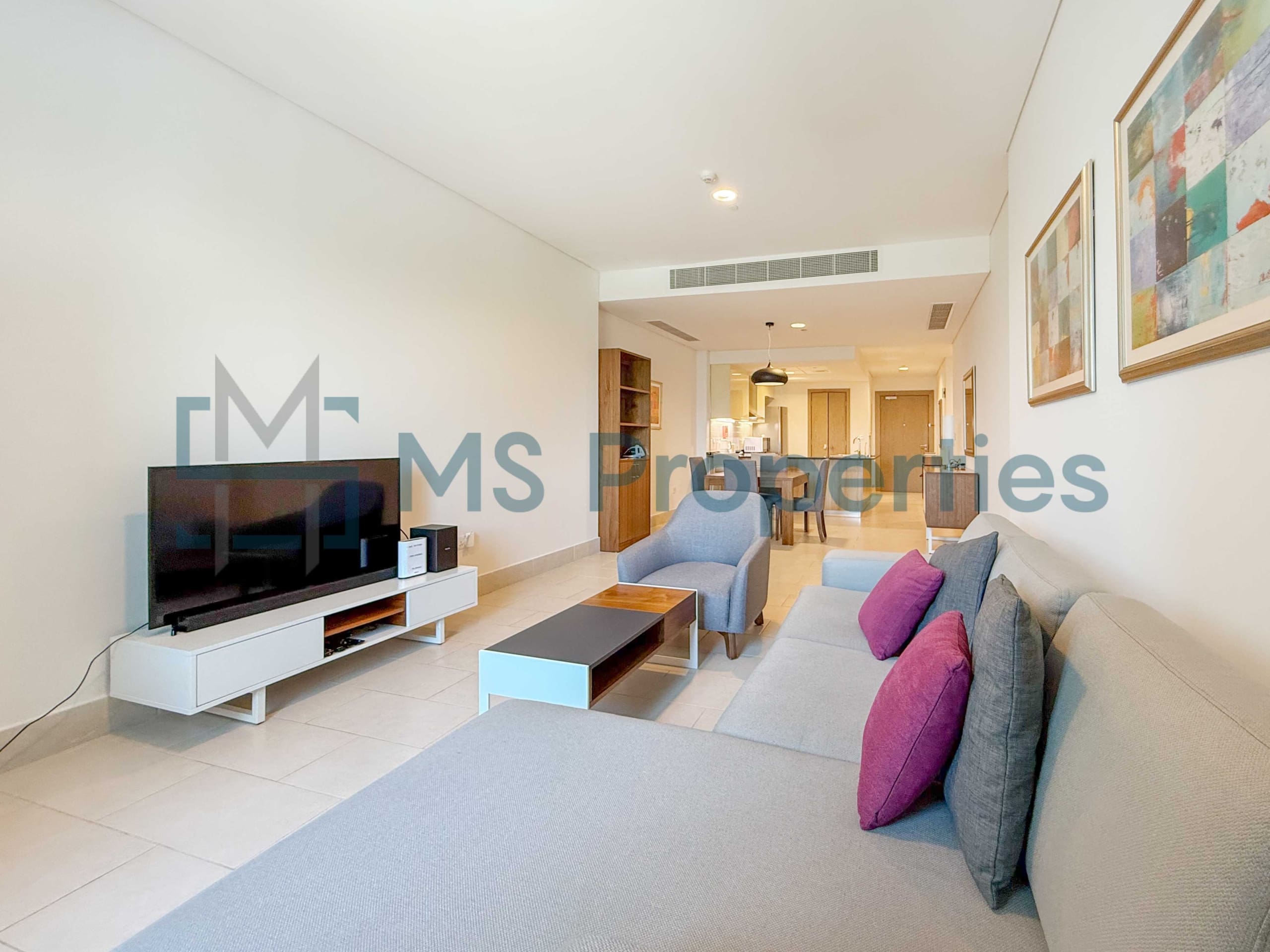 Pristine 1BHK + Office w/ Balcony | Bills Included | No Commssion