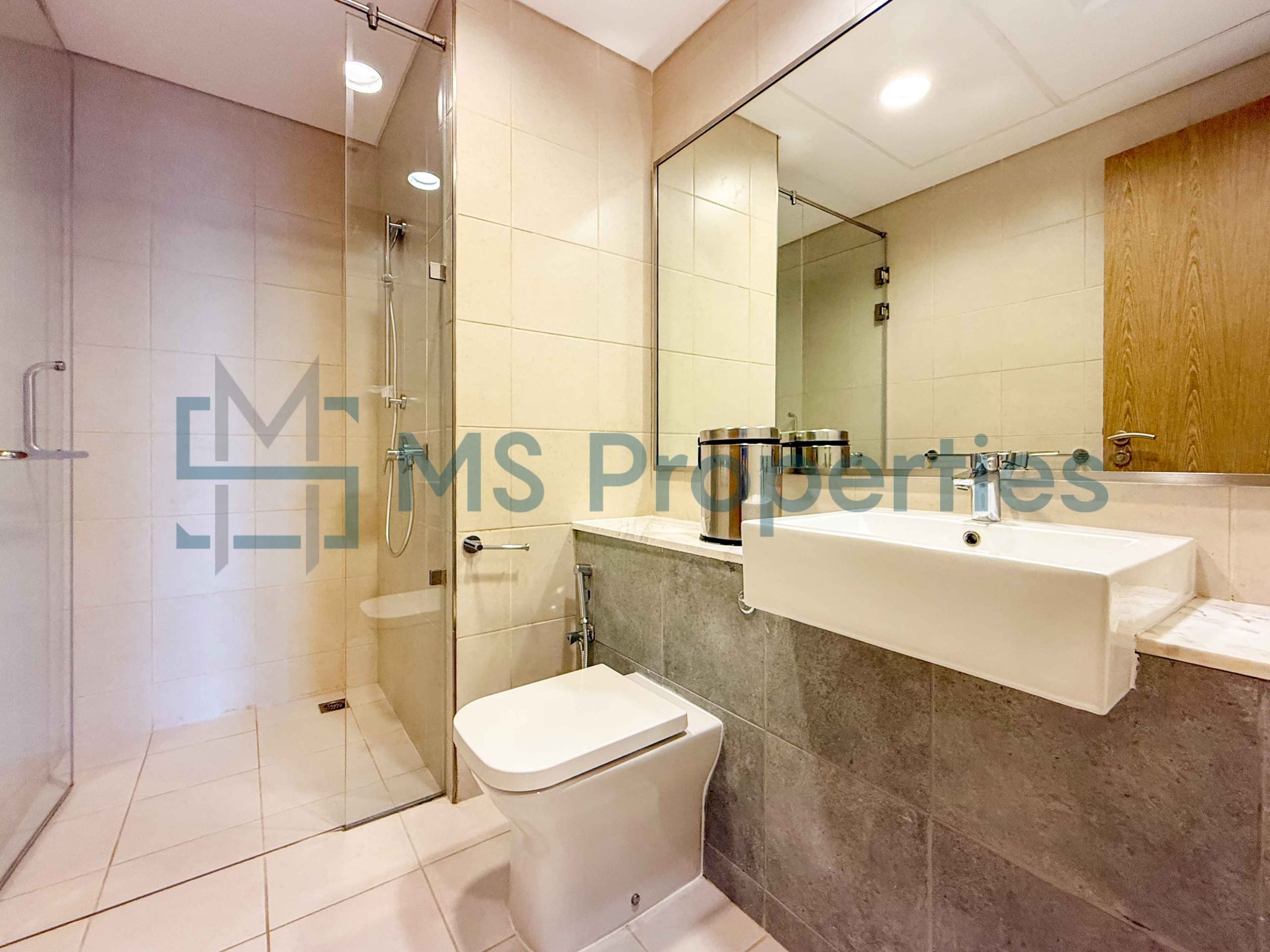 Pristine 1BHK + Office w/ Balcony | Bills Included | No Commssion