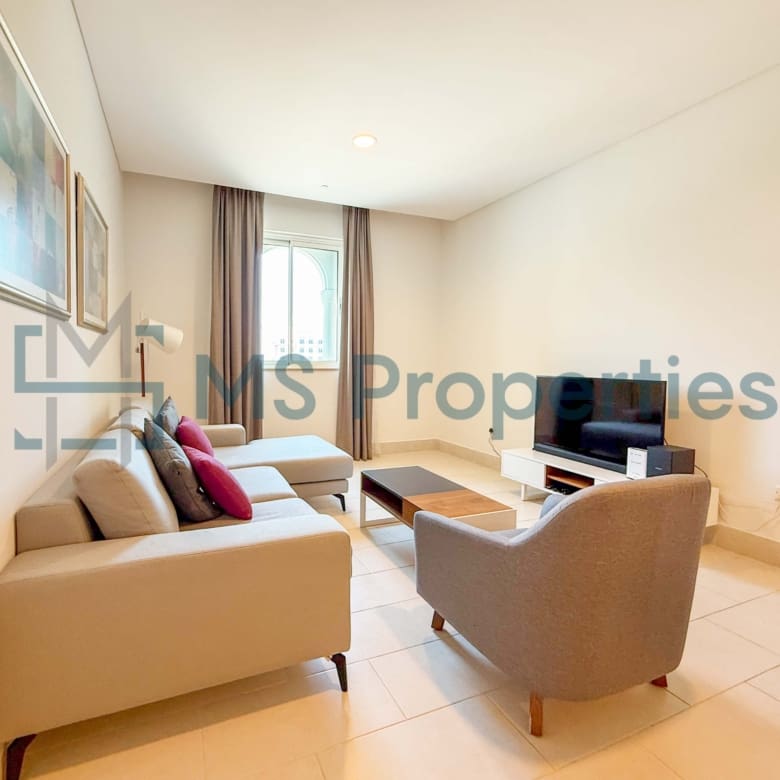 Pristine 1BHK + Office w/ Balcony | Bills Included | No Commssion