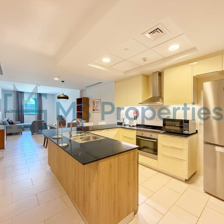 Pristine 1BHK + Office w/ Balcony | Bills Included | No Commssion