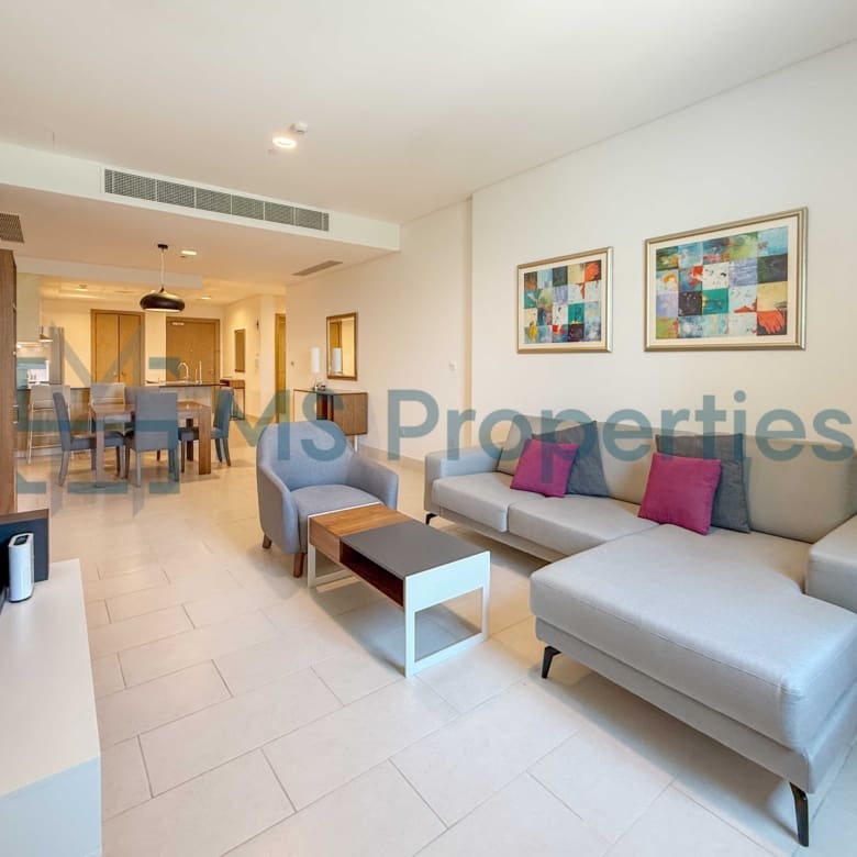 Pristine 1BHK + Office w/ Balcony | Bills Included | No Commssion