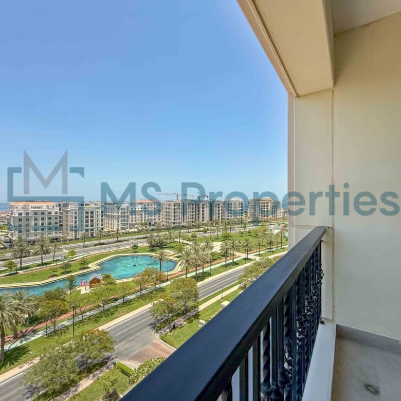 Cozy Furnished Studio+Balcony | No Commssion | Bills Included