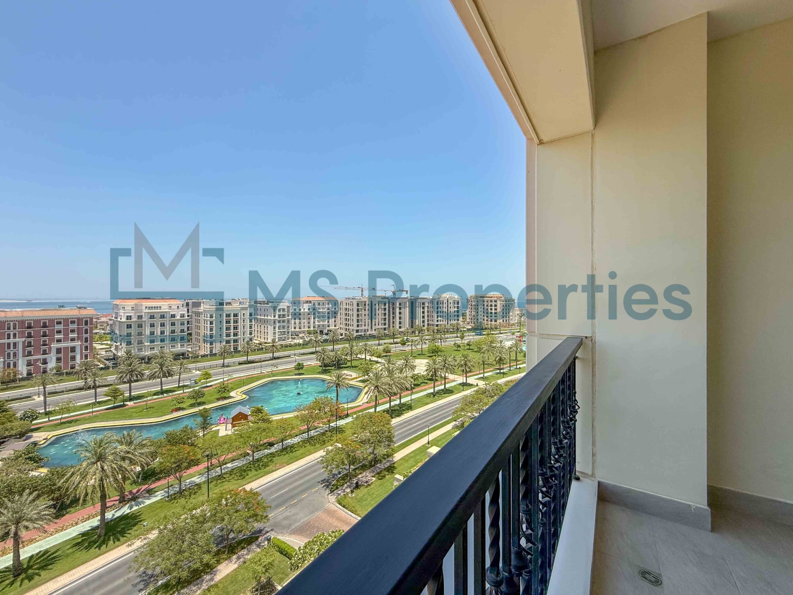 Cozy Furnished Studio+Balcony | No Commssion | Bills Included