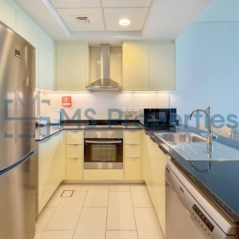 Cozy Furnished Studio+Balcony | No Commssion | Bills Included