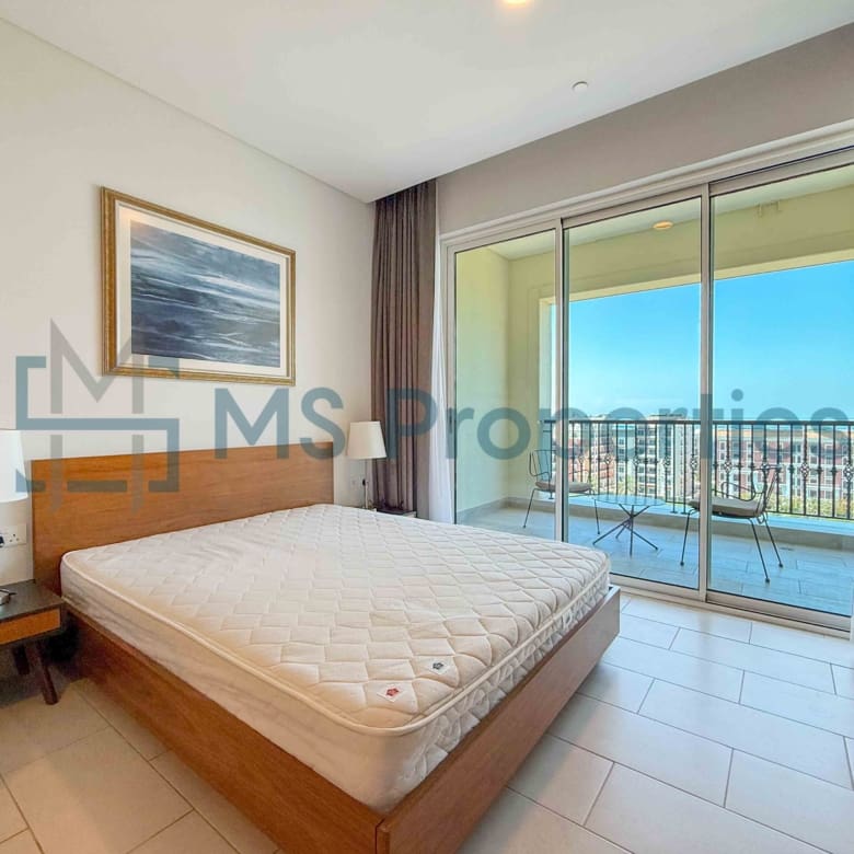 Cozy Furnished Studio+Balcony | No Commssion | Bills Included