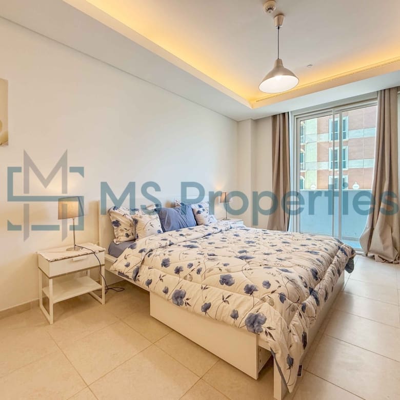 Contemporary Studio Apartment | Perfect Balcony