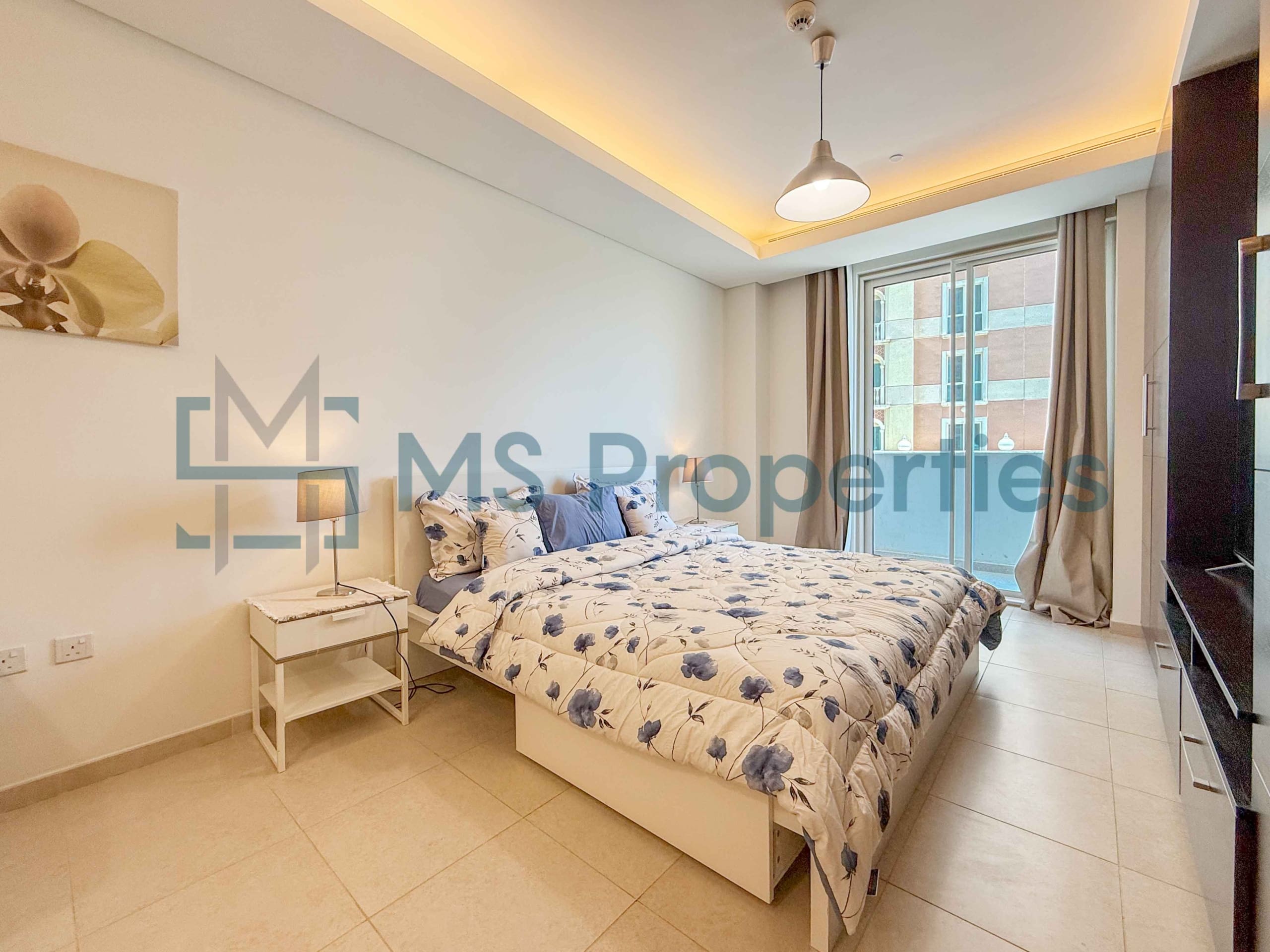 Contemporary Studio Apartment | Perfect Balcony