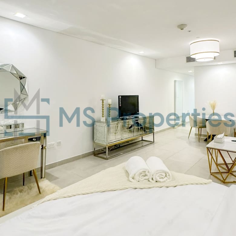 Elegant and Cozy Studio Furnished | Bills Included