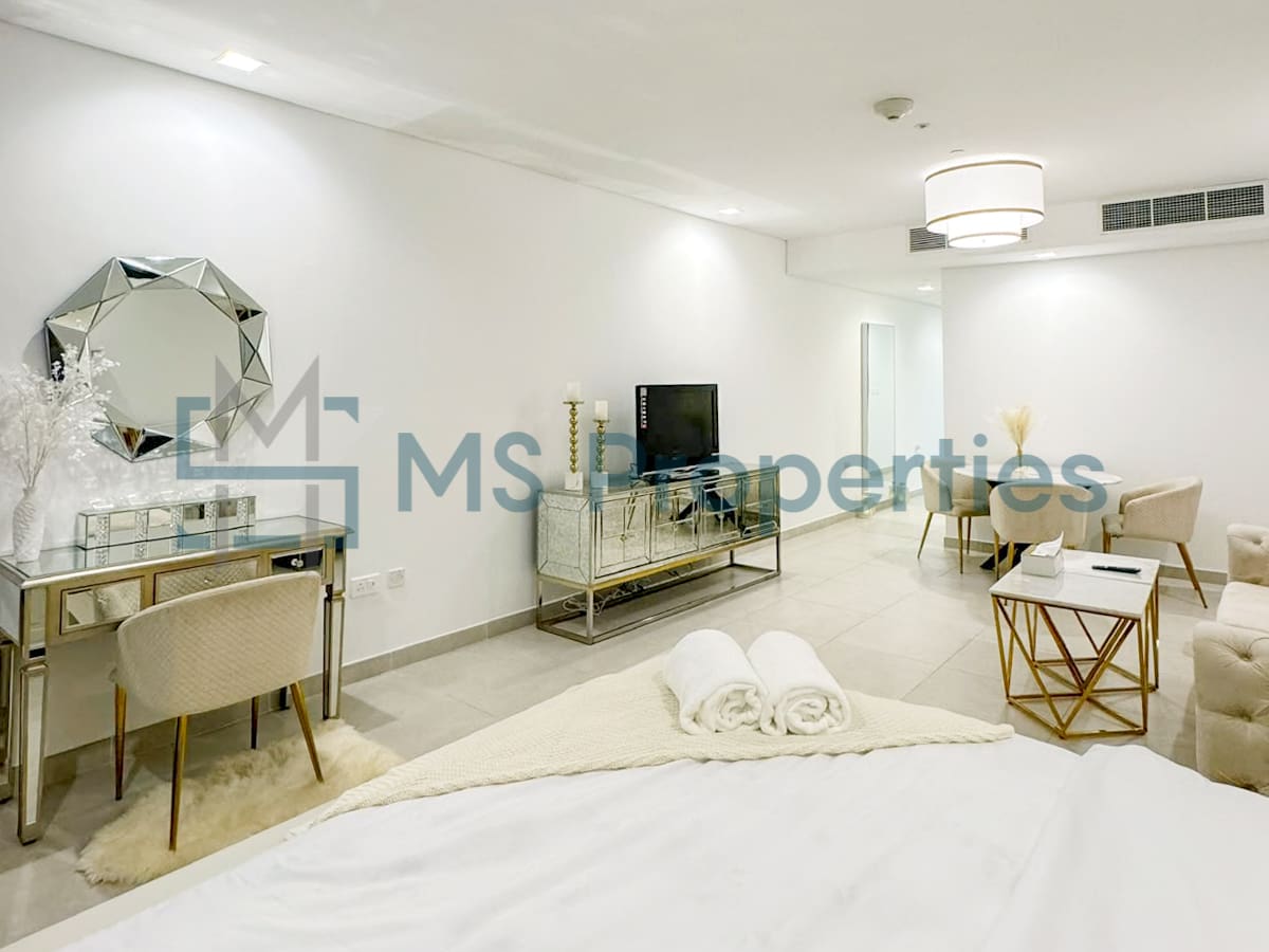 Elegant and Cozy Studio Furnished | Bills Included