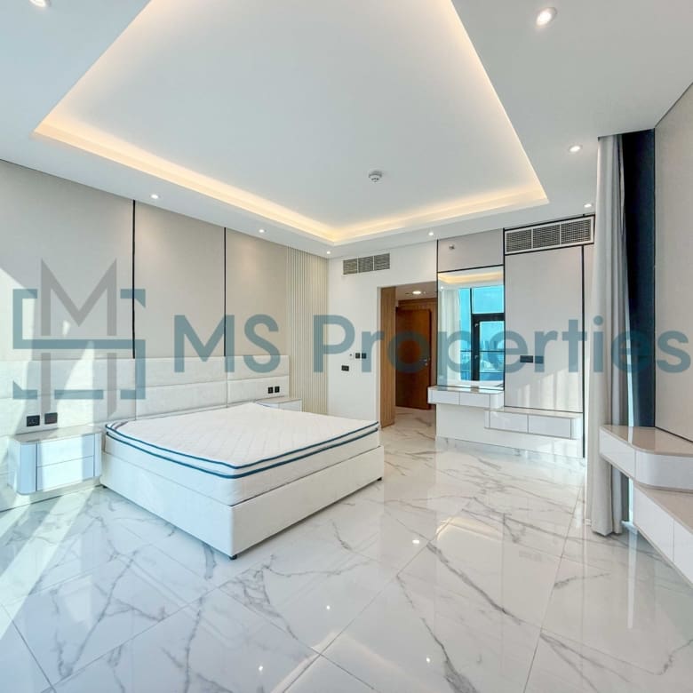 Stunning 2 Bedroom Flat with Outstanding View