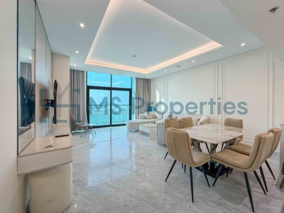 Stunning 2 Bedroom Flat with Outstanding View