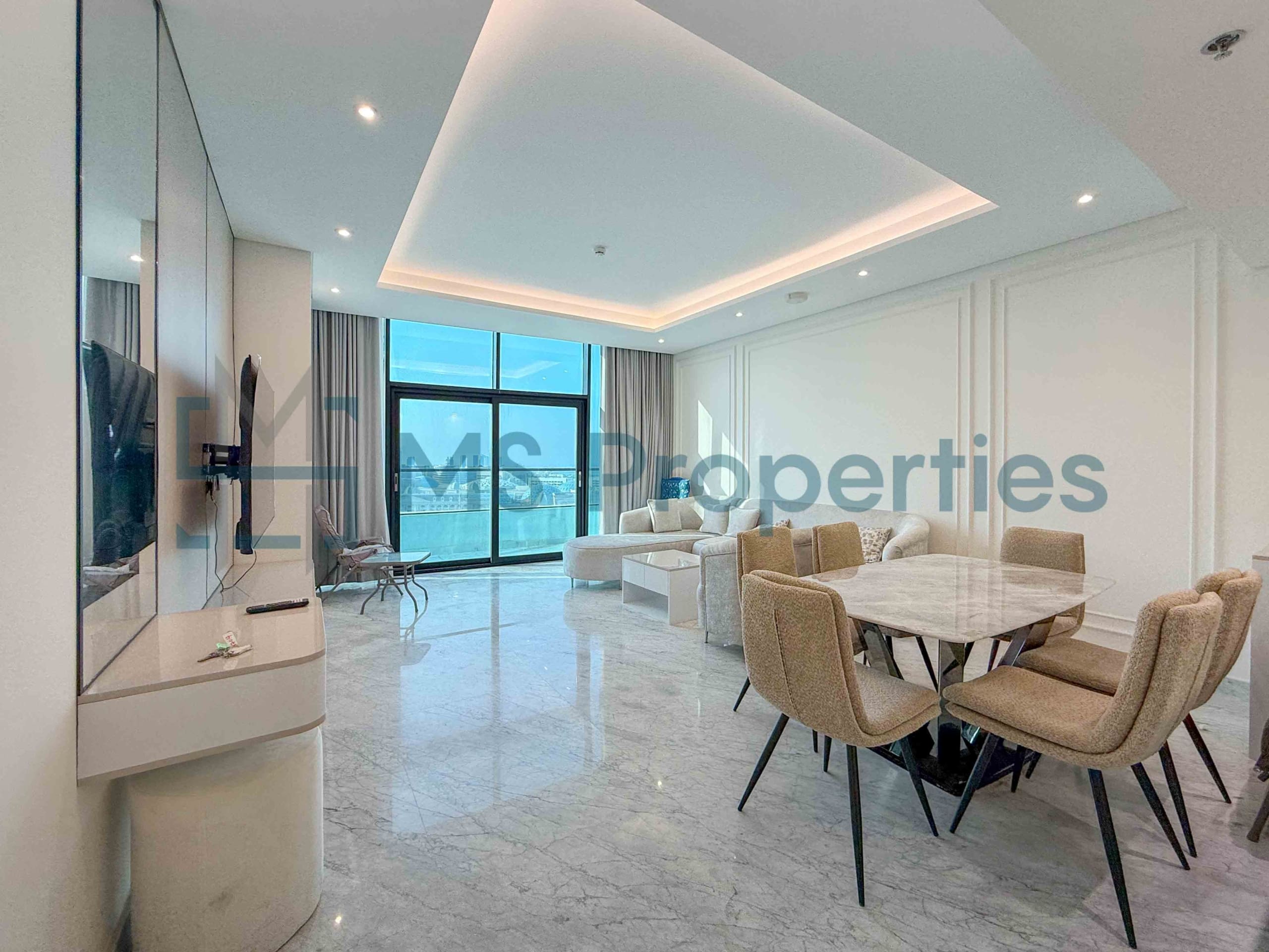 Stunning 2 Bedroom Flat with Outstanding View