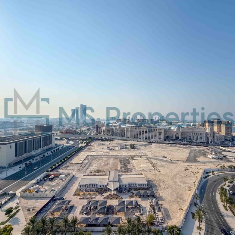 Stunning 2 Bedroom Flat with Outstanding View