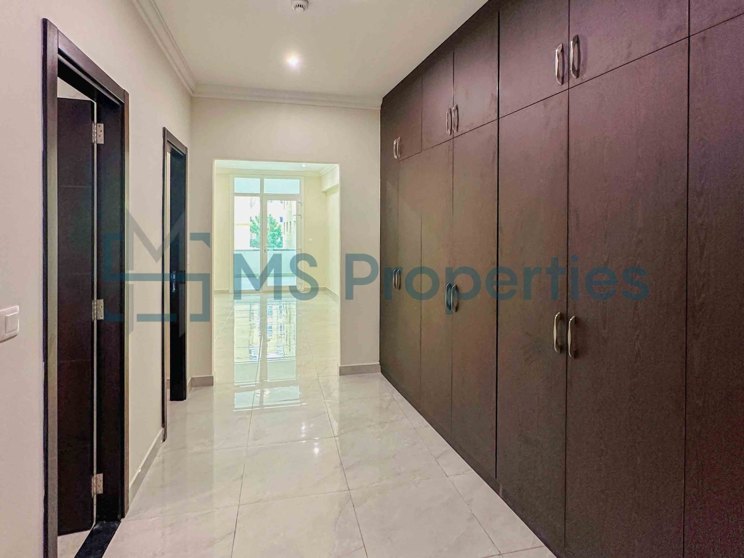 Semi Furnished 1 Bedroom Flat in Premium Location