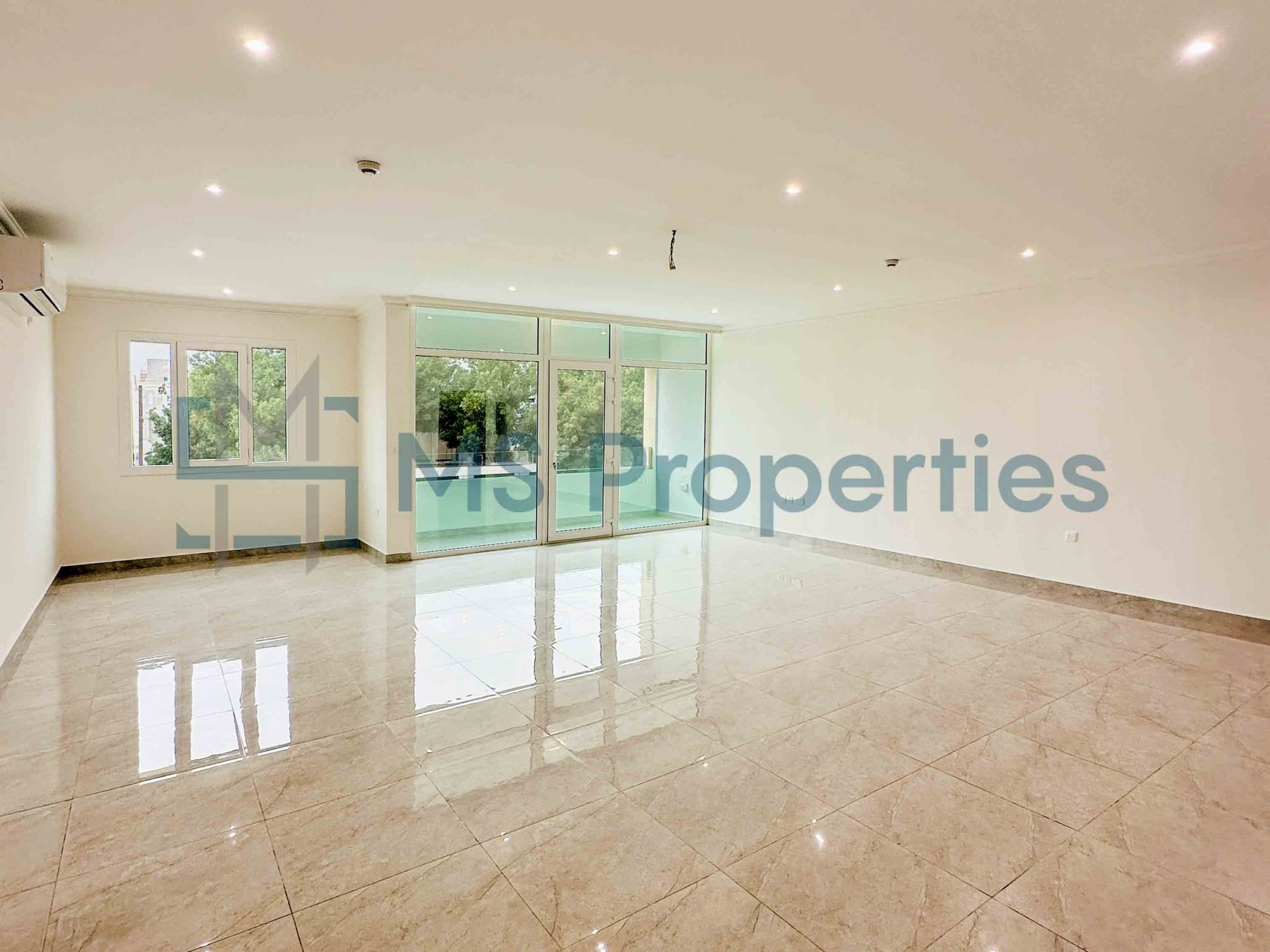 WPC169_1BHK_ Semi Furnished 1 Bedroom Flat in Premium Location