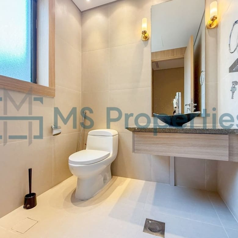Stylish 1BR Townhouse | Breathtaking Sea View Balcony
