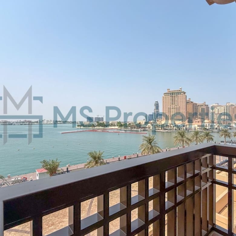 Stylish 1BR Townhouse | Breathtaking Sea View Balcony