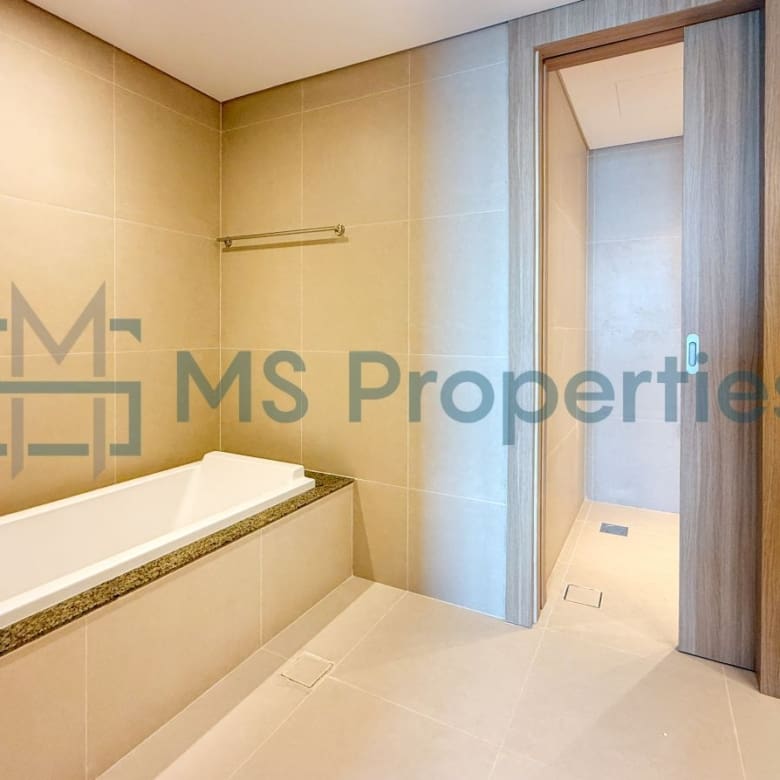 Stylish 1BR Townhouse | Breathtaking Sea View Balcony