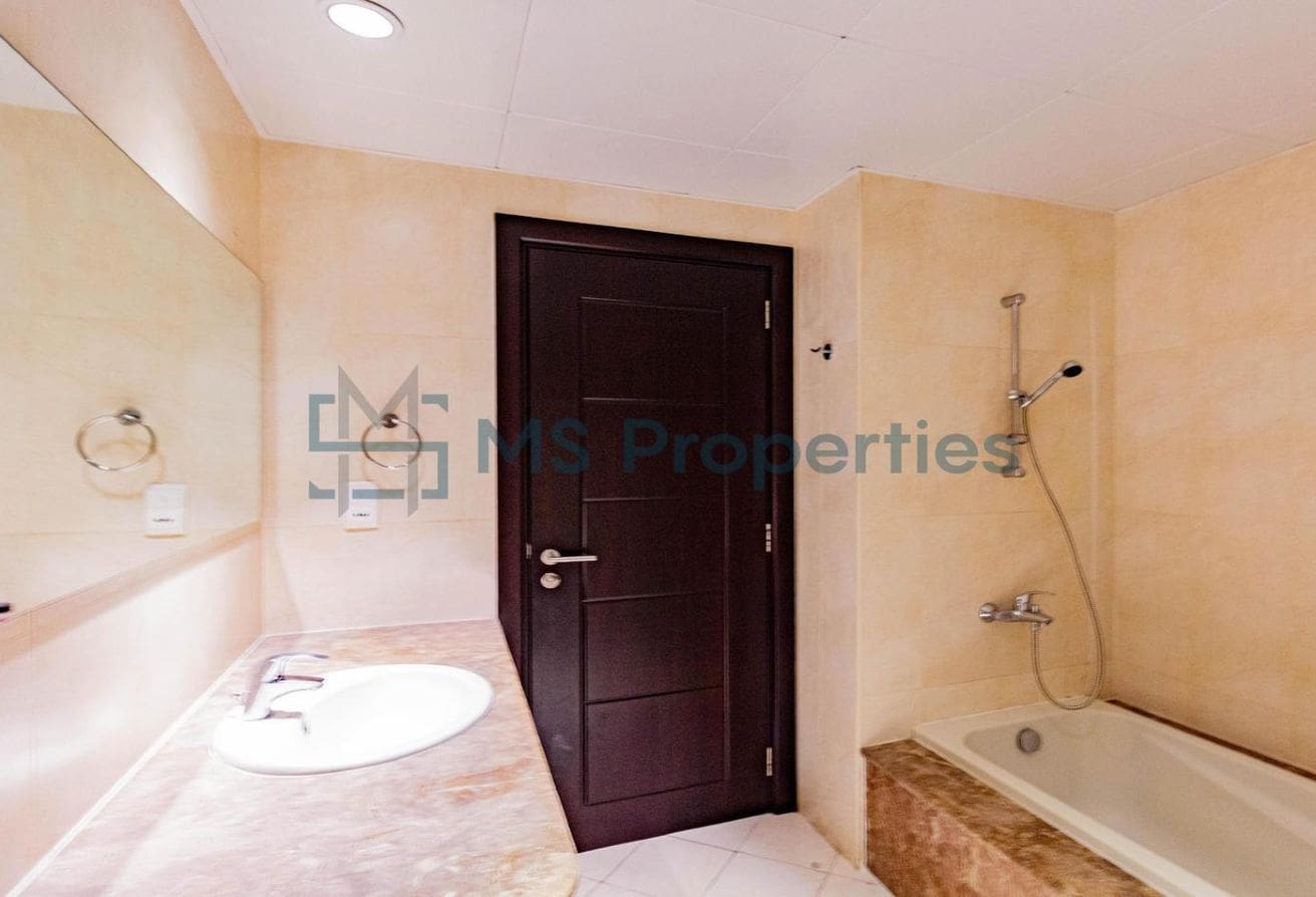 Elegant 1-Bedroom Furnished | Beautiful Sea View | Bills Included