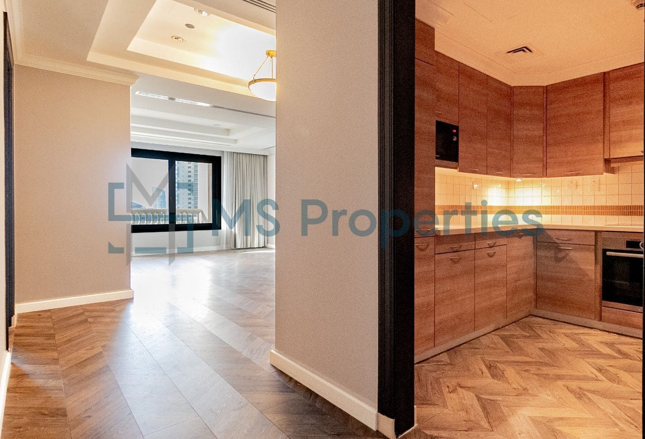 Bright and Elegant 1BR Apartment with Huge Balcony