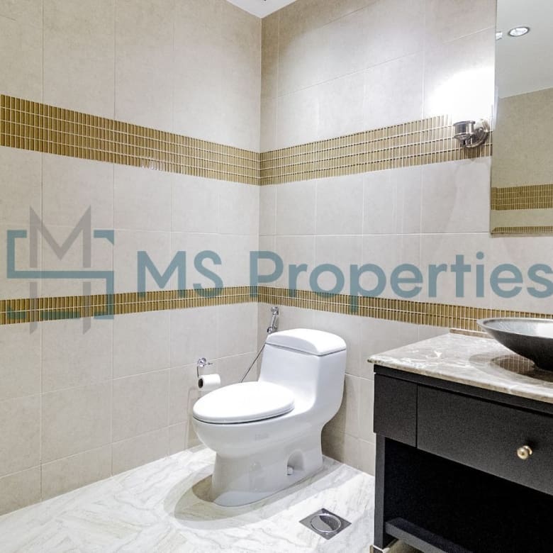 Bright and Elegant 1BR Apartment with Huge Balcony