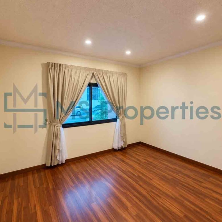 Amazing 2BHK Flat with Easy Access to Main Road in Doha