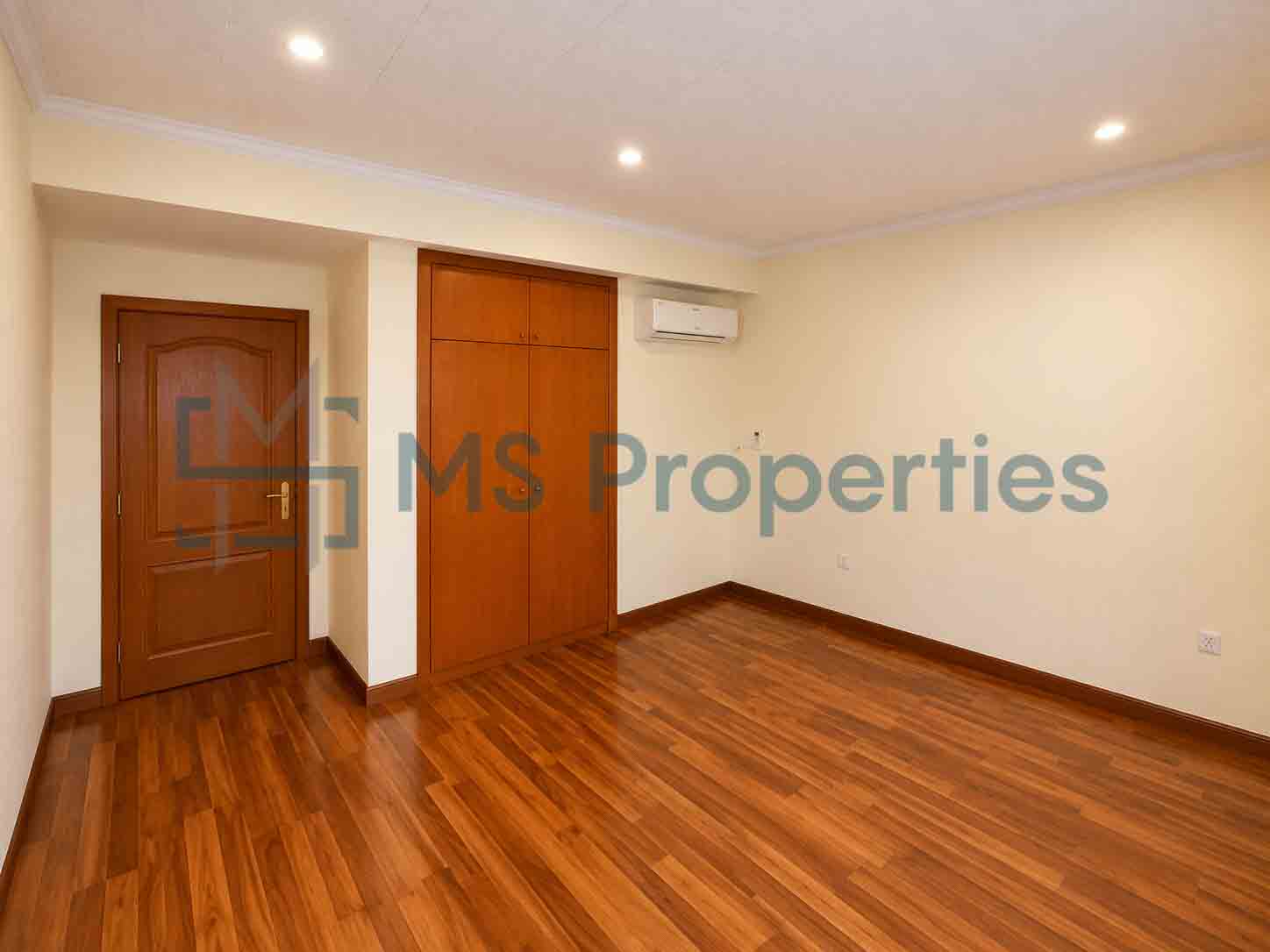 Amazing 2BHK Flat with Easy Access to Main Road in Doha