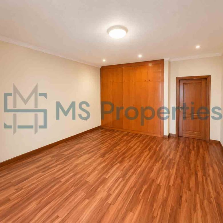 Amazing 2BHK Flat with Easy Access to Main Road in Doha