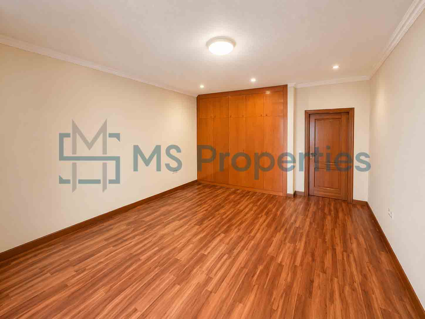Amazing 2BHK Flat with Easy Access to Main Road in Doha
