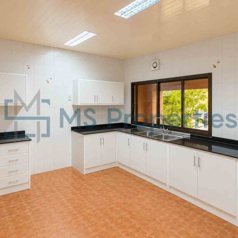 Amazing 2BHK Flat with Easy Access to Main Road in Doha