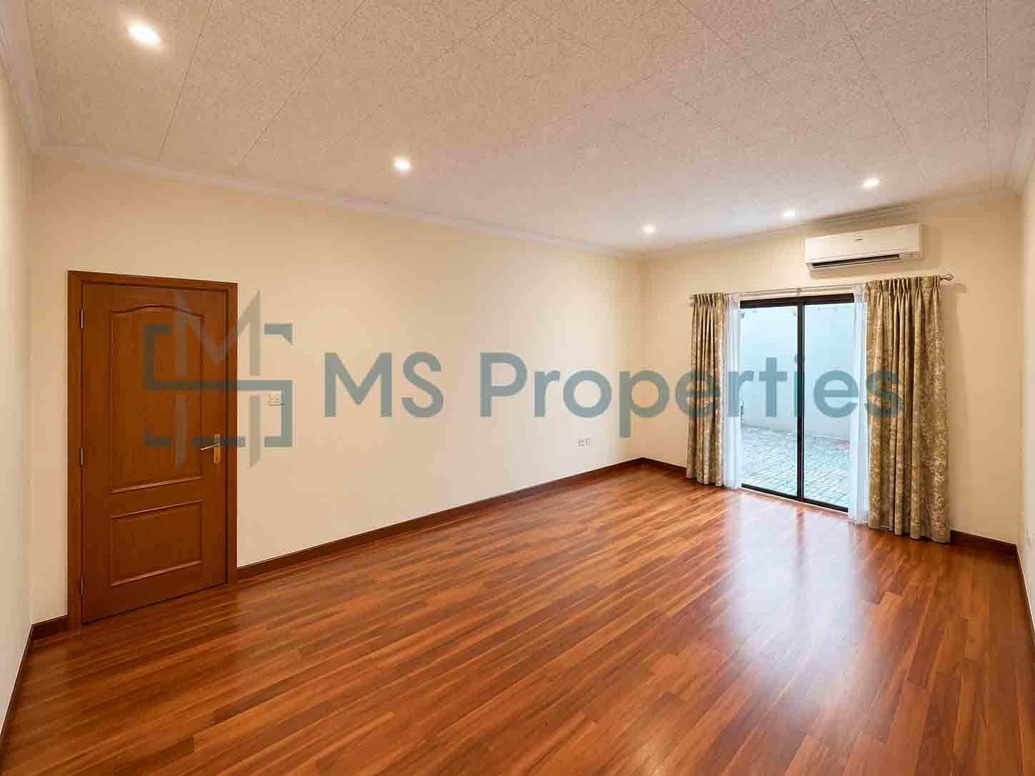 Amazing 2BHK Flat with Easy Access to Main Road in Doha