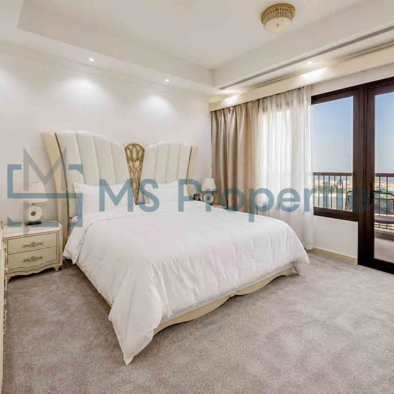 Luxurious 1BR + Office Flat with balcony For Sale