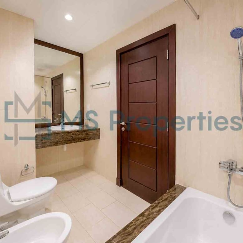 Sophisticated 1 BDR + Office Apartment w/ Balcony Perfect View