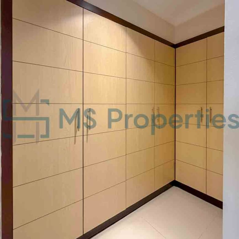 Sophisticated 1 BDR + Office Apartment w/ Balcony Perfect View