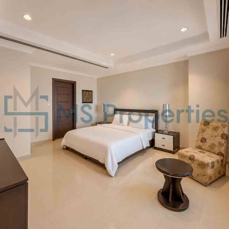Sophisticated 1 BDR + Office Apartment w/ Balcony Perfect View