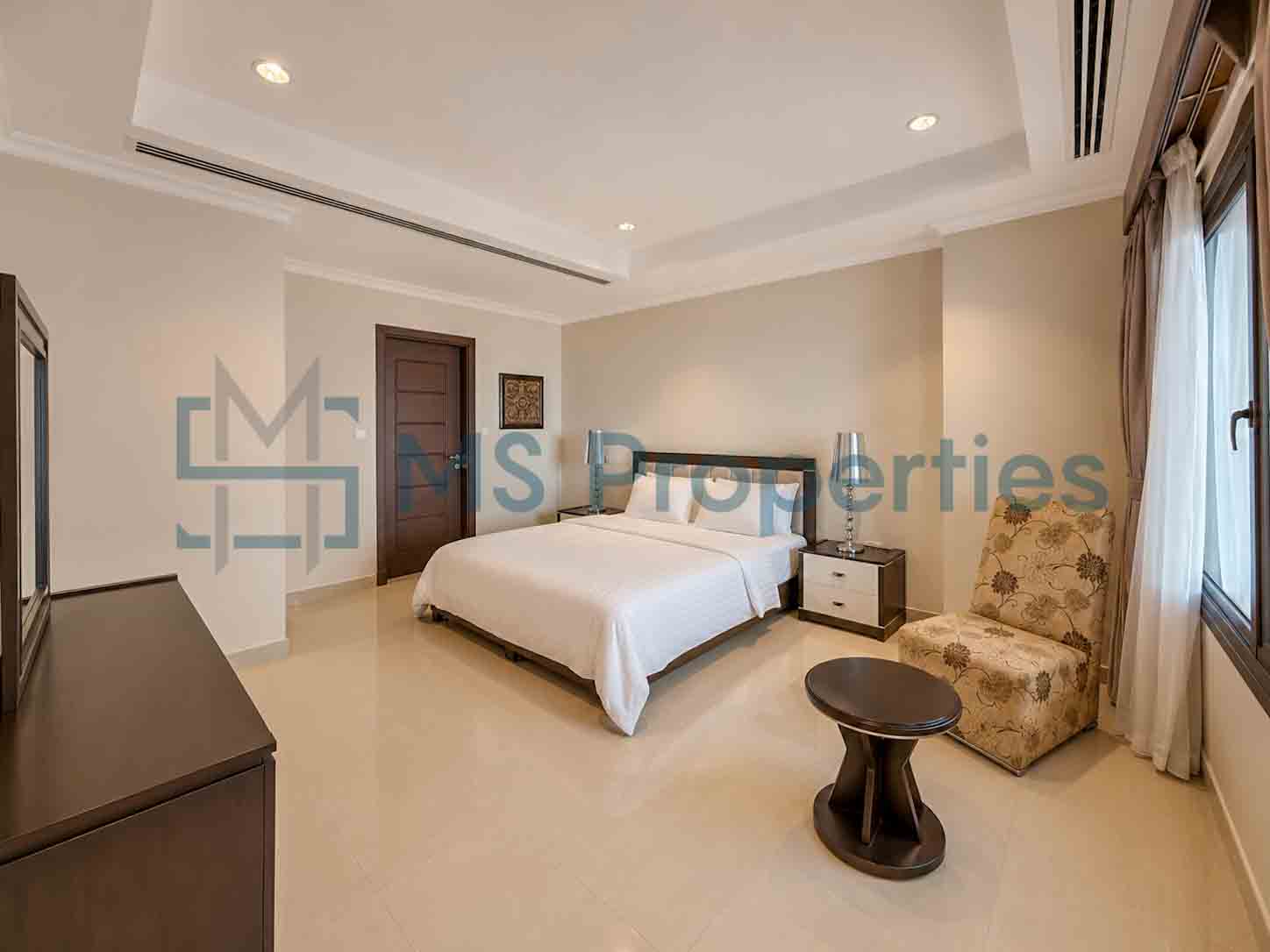 Sophisticated 1 BDR + Office Apartment w/ Balcony Perfect View