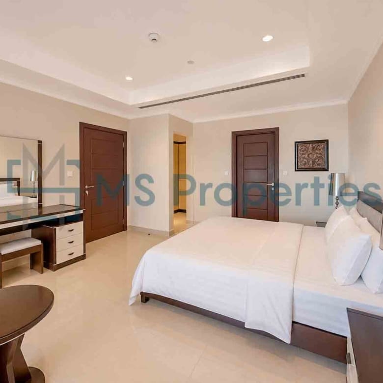Sophisticated 1 BDR + Office Apartment w/ Balcony Perfect View