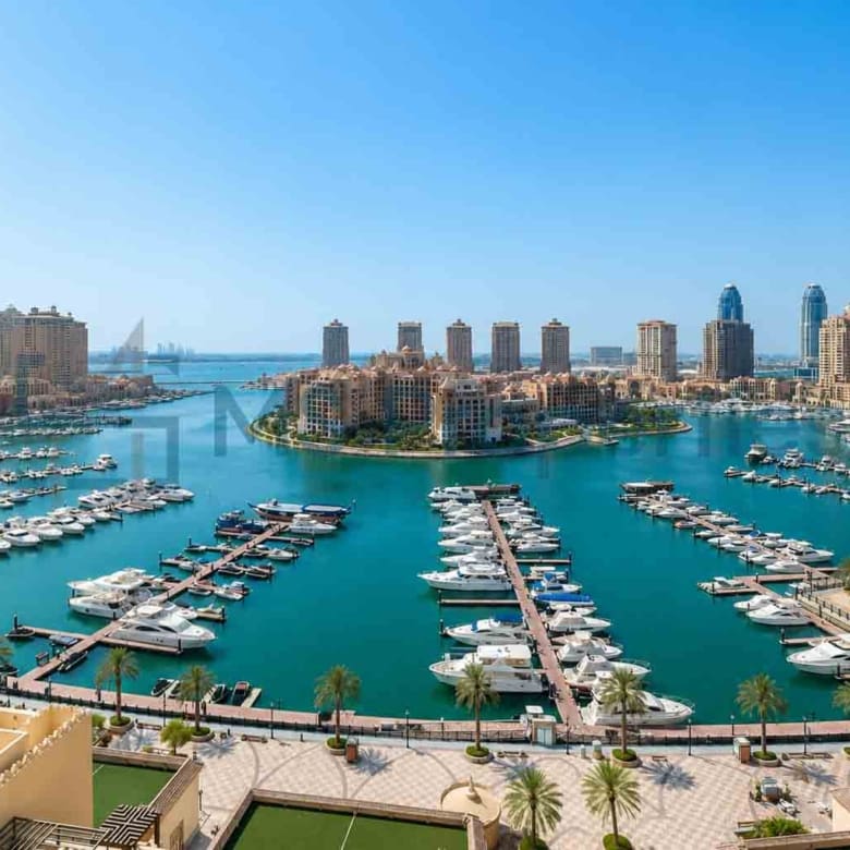 Bright and Cozy 2BR+Maid Apartment w/ Marina View Balcony